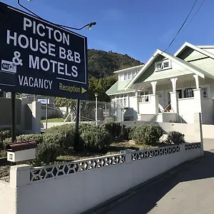 Bed & Breakfast House And, Picton